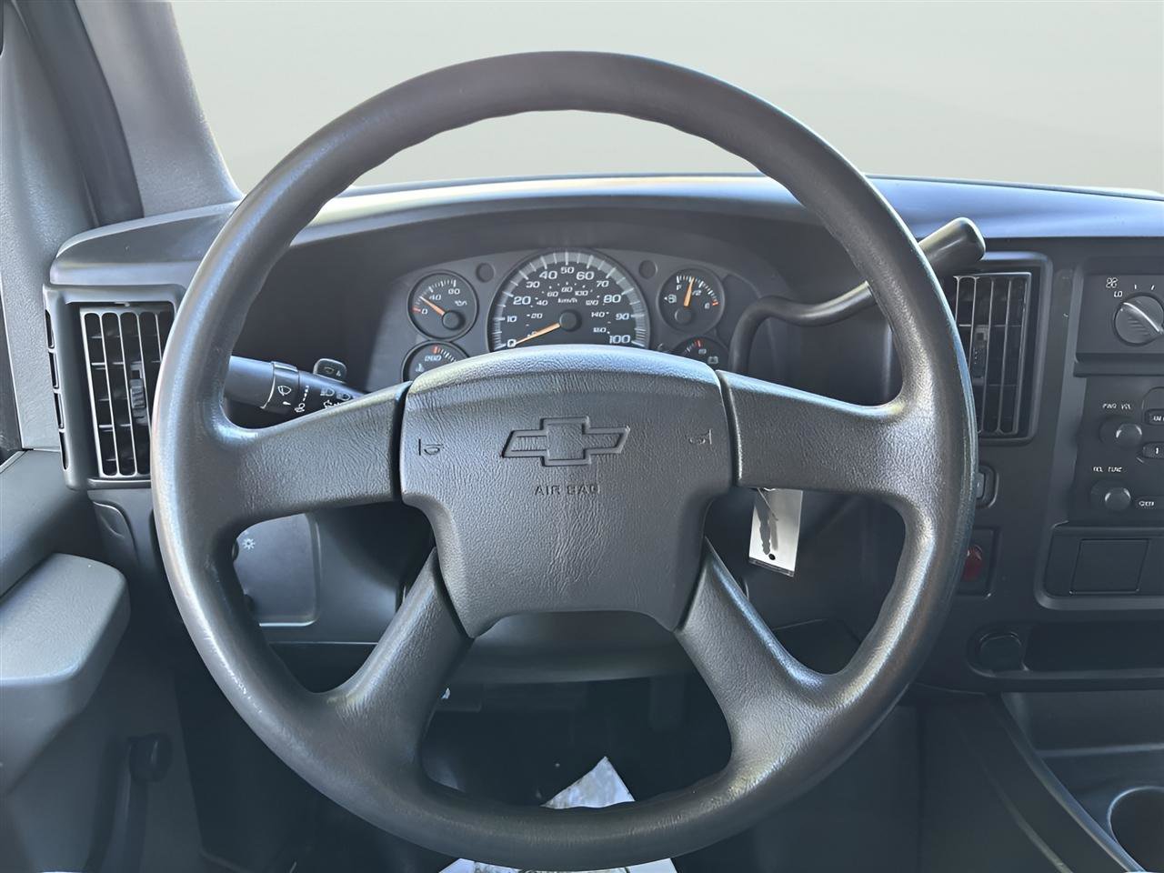 Used 2005 Chevrolet Express 1500 image 18