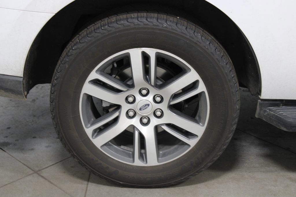 Used 2024 Ford Expedition Limited image 13