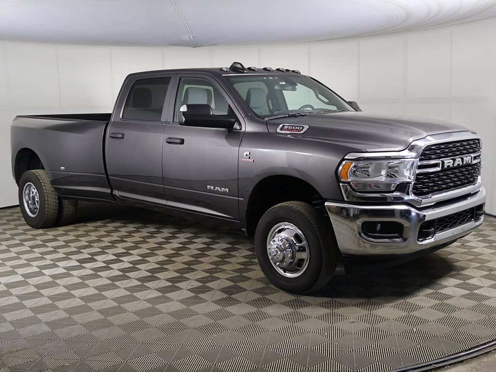Used 2022 RAM 3500 Big Horn w/ Cold Weather Group AWD/4WD image 2