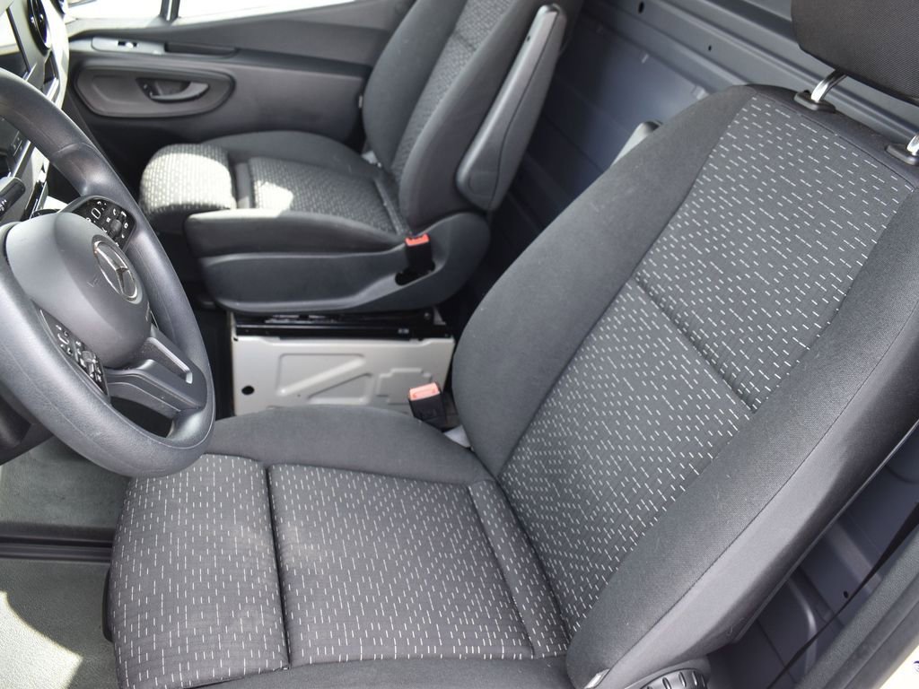 Used 2024 Mercedes-Benz Sprinter 2500 image 13