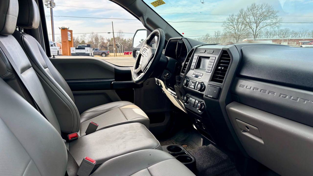 Used 2019 Ford F250 XL w/ Power Equipment Group RWD image 12