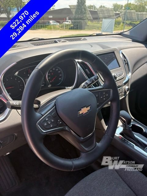 Used 2023 Chevrolet Equinox LT AWD/4WD image 17