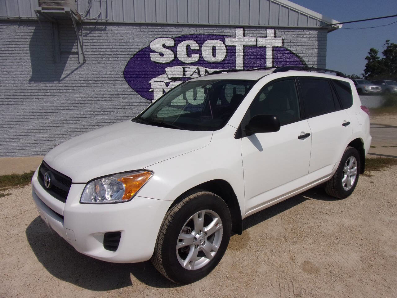 Used 2012 Toyota RAV4 4WD image 1