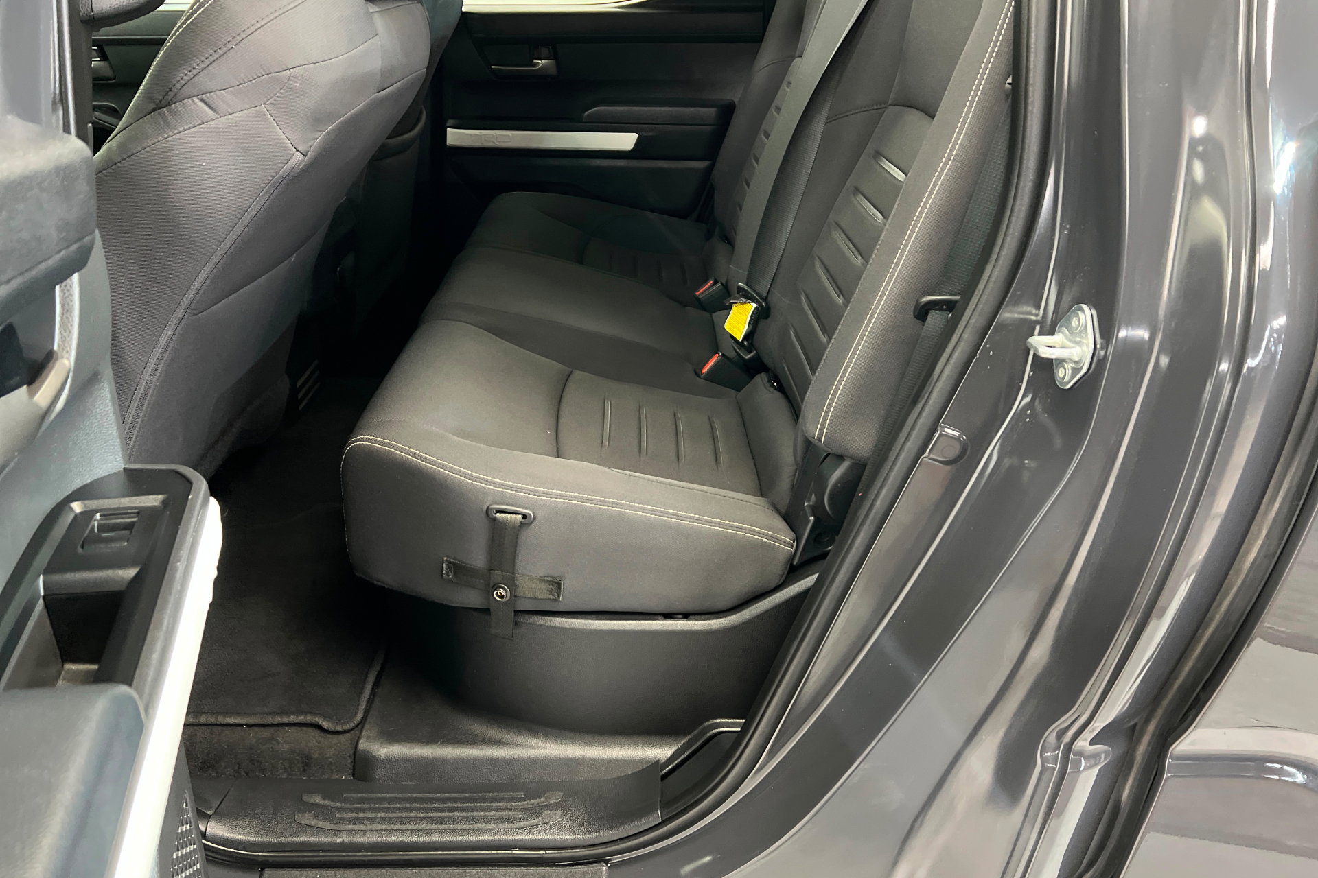 Used 2024 Toyota Tacoma TRD Off-Road image 21