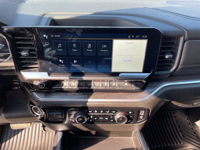 Used 2022 Chevrolet Silverado 1500 LTZ w/ Technology Package image 18