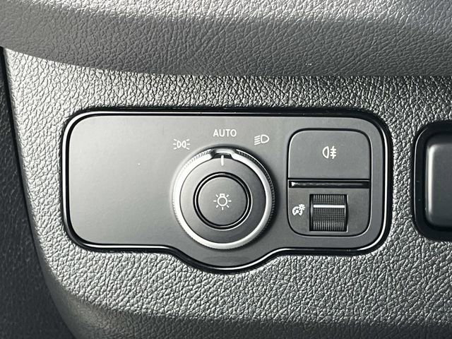Used 2024 Mercedes-Benz Sprinter 2500 image 25