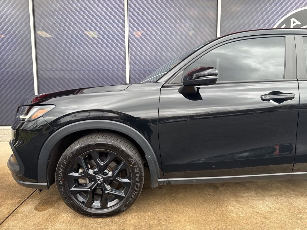 Used 2024 Honda HR-V Sport image 16