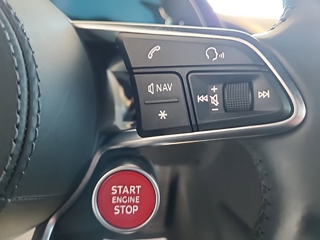 Used 2017 Audi R8 V10 image 24