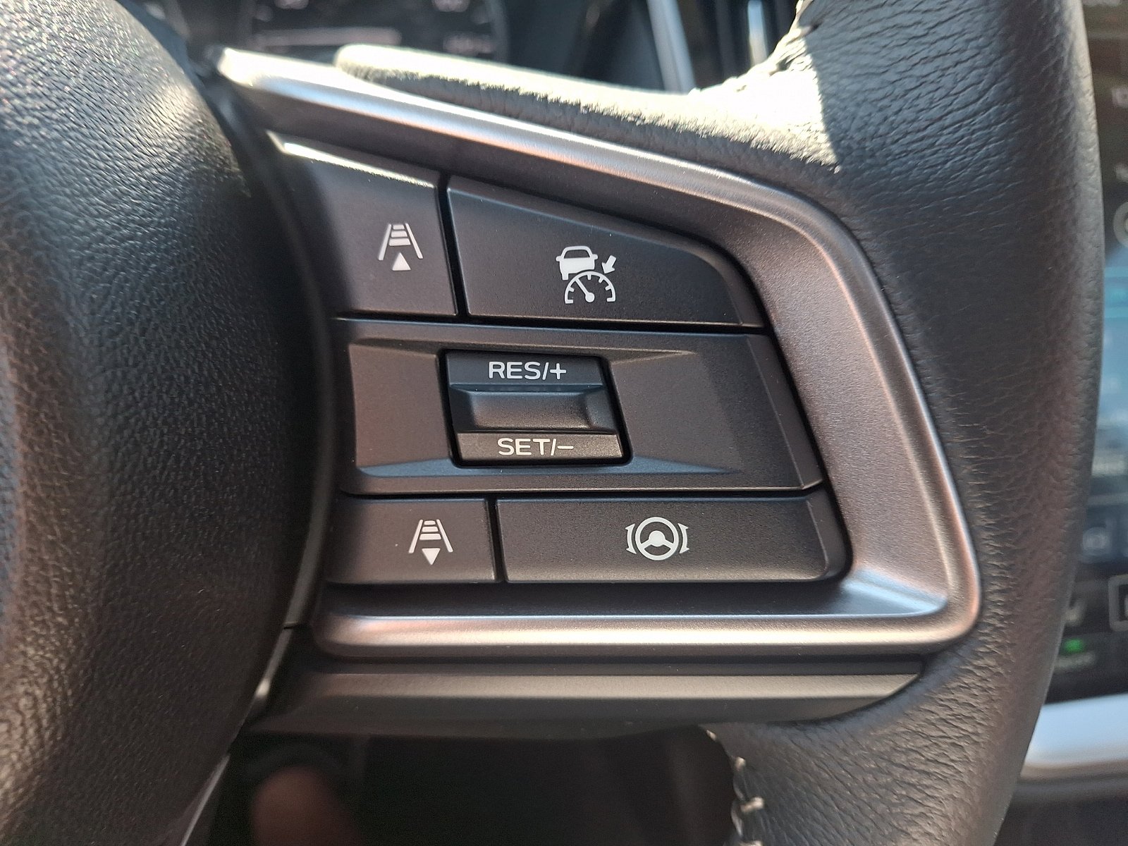 Certified 2025 Subaru Outback Premium AWD/4WD image 22