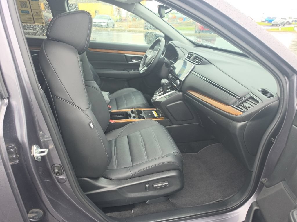 Used 2020 Honda CR-V Touring image 32
