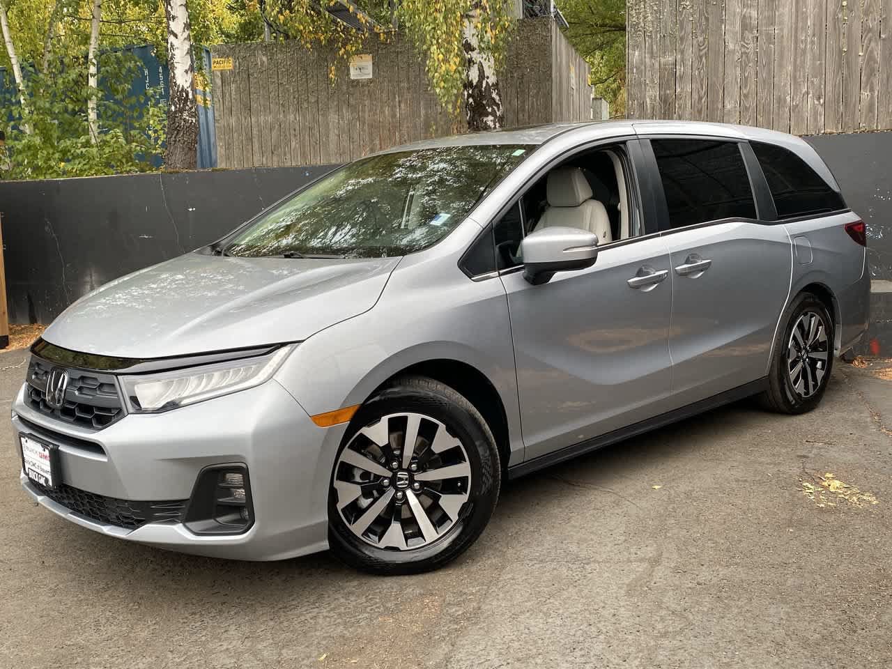 Used 2025 Honda Odyssey EX-L