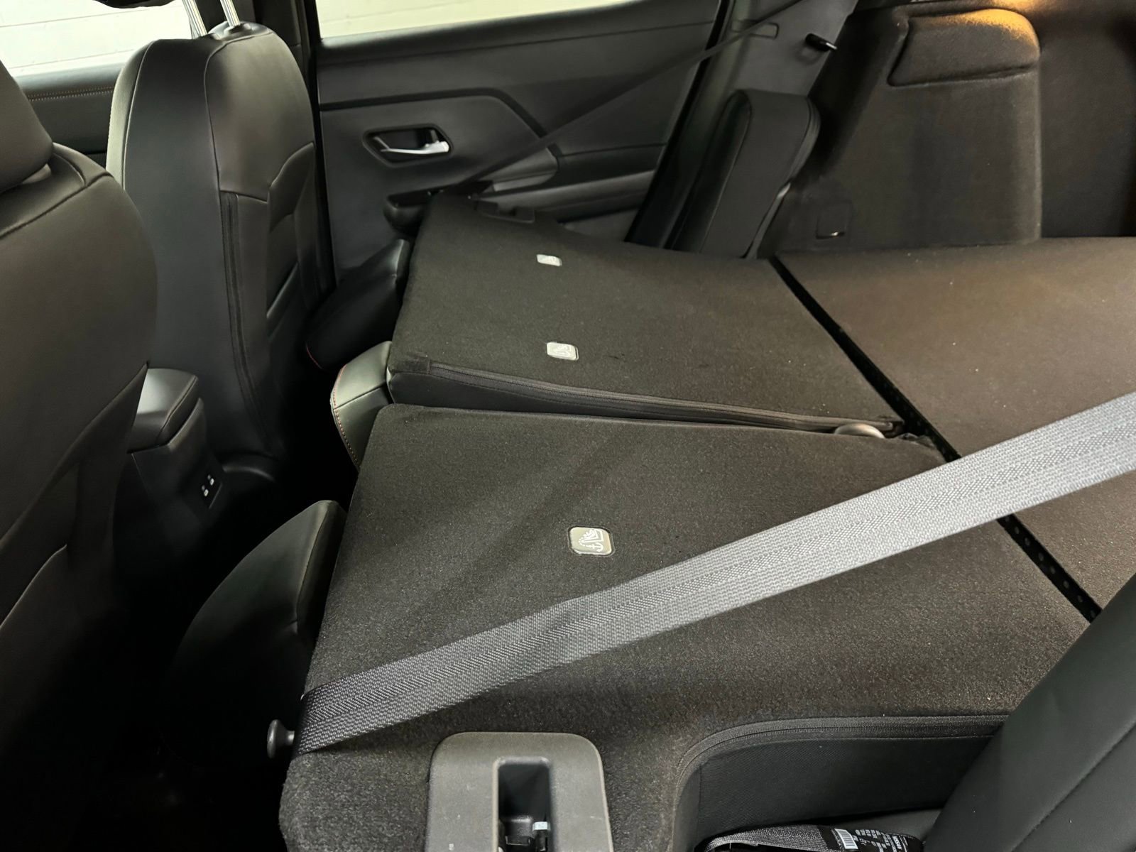 New 2026 Nissan Kicks SR w/ Cold Weather Package image 27
