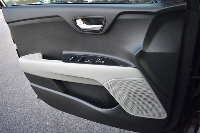 Used 2022 Kia Rio S image 28