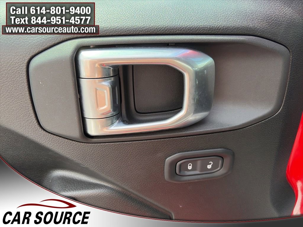 Used 2025 Jeep Wrangler Sport AWD/4WD image 12