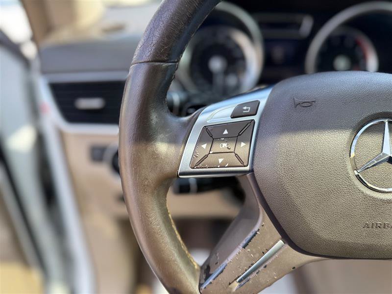 Used 2015 Mercedes-Benz GL 450 4MATIC image 37