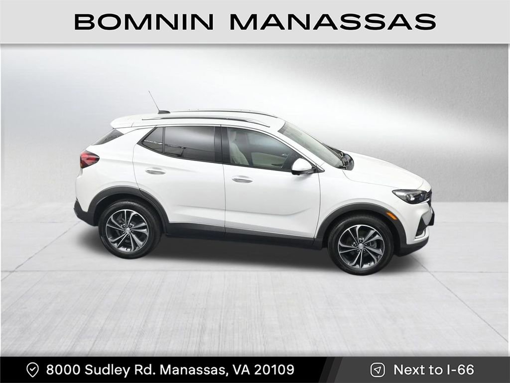 Used 2023 Buick Encore GX Essence w/ Advanced Technology Package FWD image 28