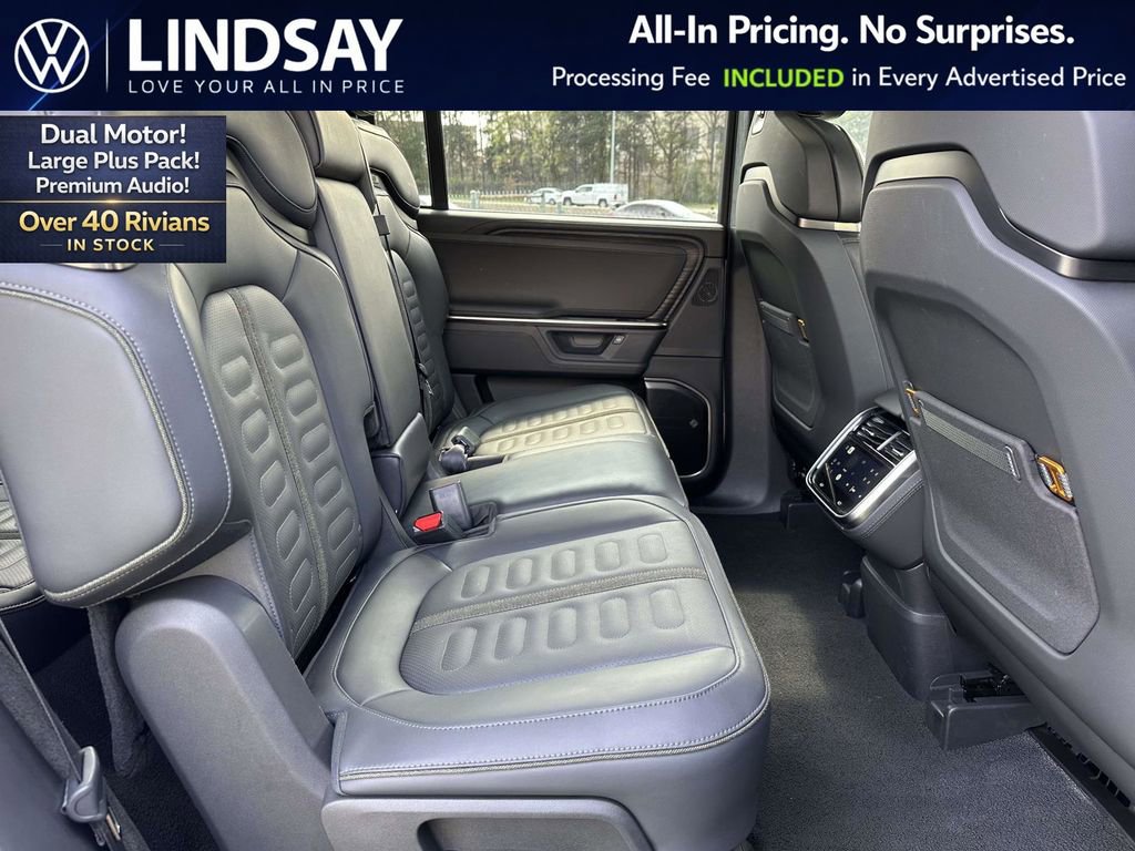 Used 2025 Rivian R1S Adventure AWD/4WD image 13