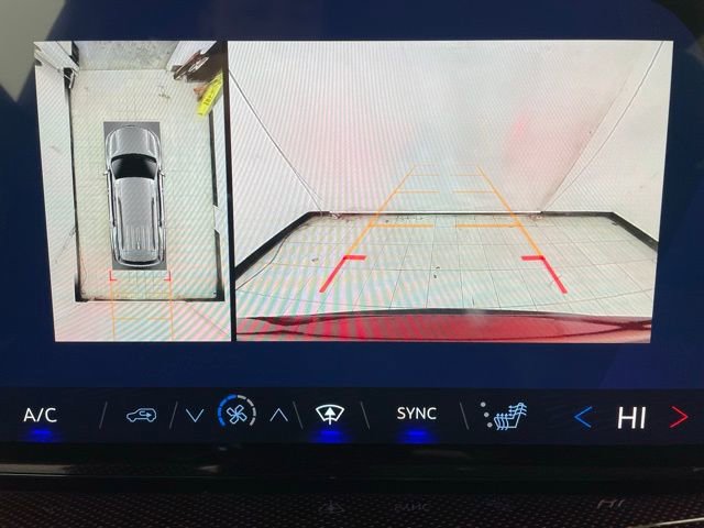 New 2026 Chevrolet Traverse Z71 w/ Driver Confidence Package image 5