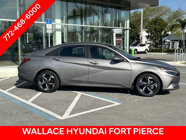 Used 2023 Hyundai Elantra SEL w/ Convenience Package image 5