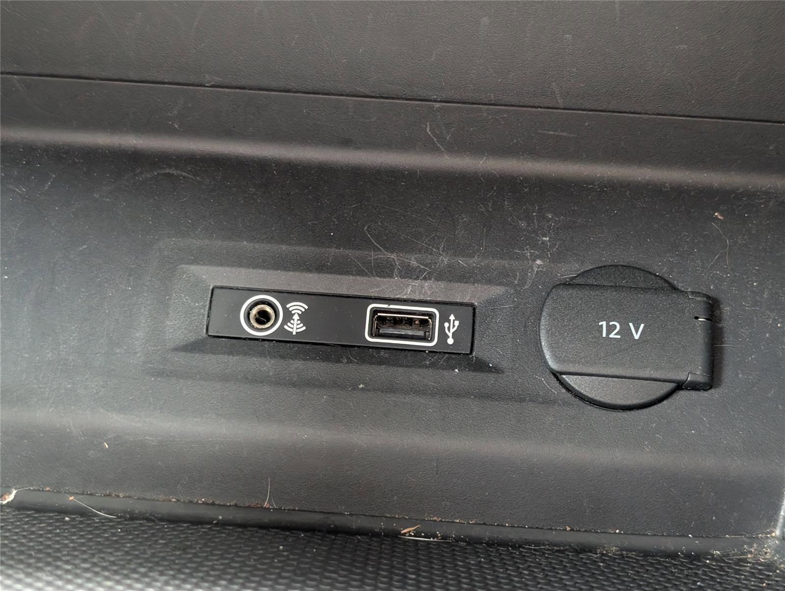 Used 2018 Volkswagen Atlas SEL Premium image 29