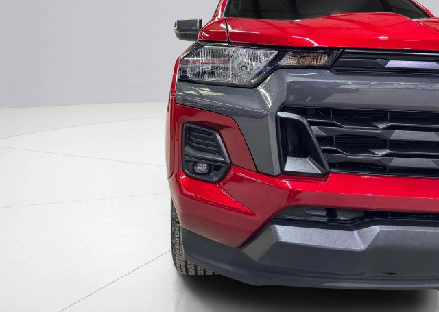 Used 2024 Chevrolet Colorado LT w/ LT Convenience Package II image 24