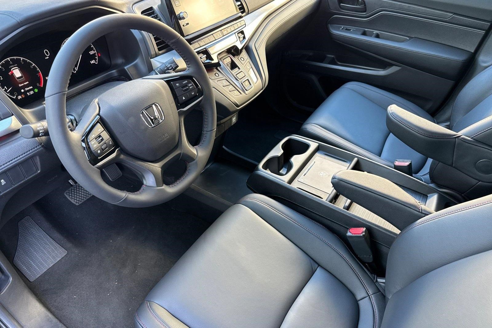 New 2026 Honda Odyssey Sport-L image 4
