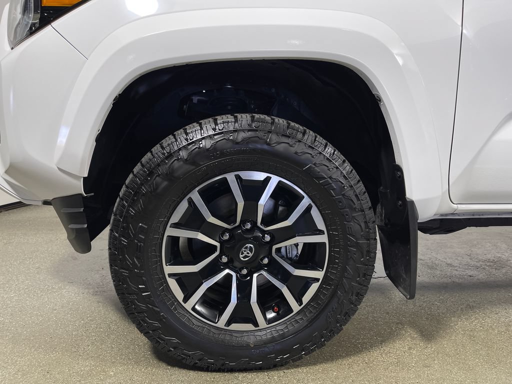 Certified 2023 Toyota Tacoma TRD Sport AWD/4WD image 11