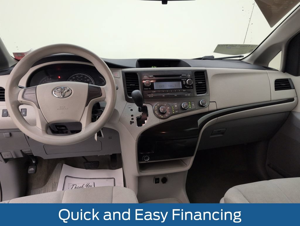 Used 2013 Toyota Sienna L FWD image 7