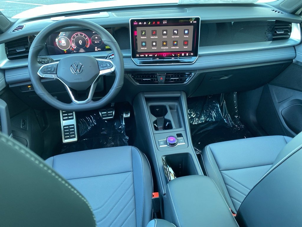 New 2026 Volkswagen Tiguan SE R-Line image 14