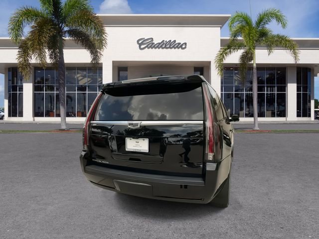 Used 2019 Cadillac Escalade Luxury AWD/4WD image 13