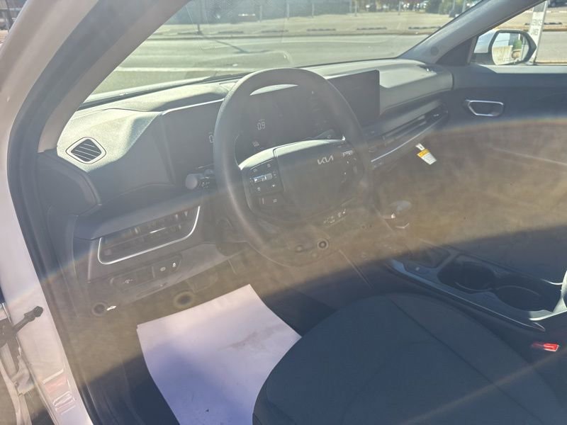 New 2025 Kia K4 LXS image 21