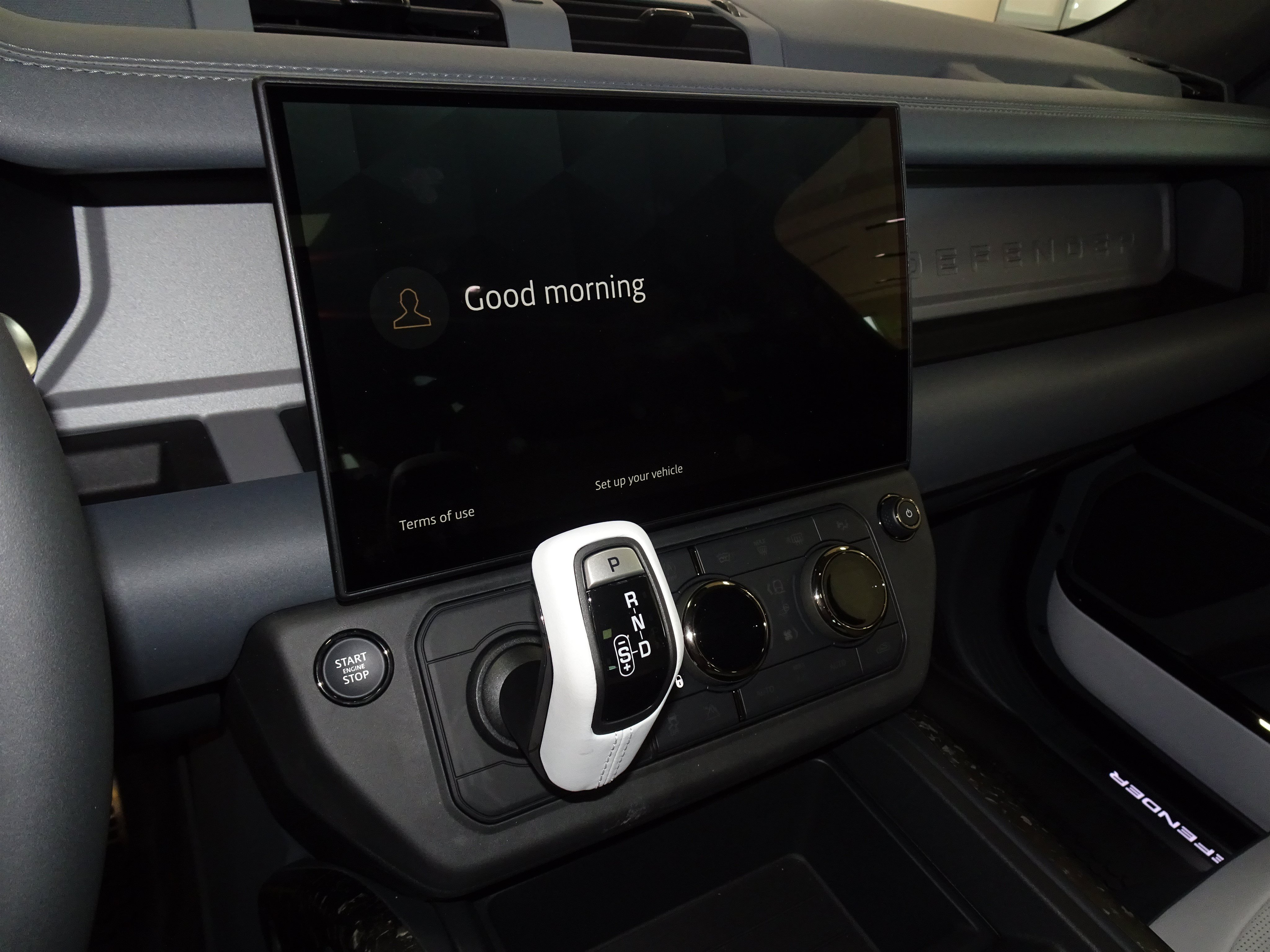 New 2026 Land Rover Defender 110 OCTA AWD/4WD image 19