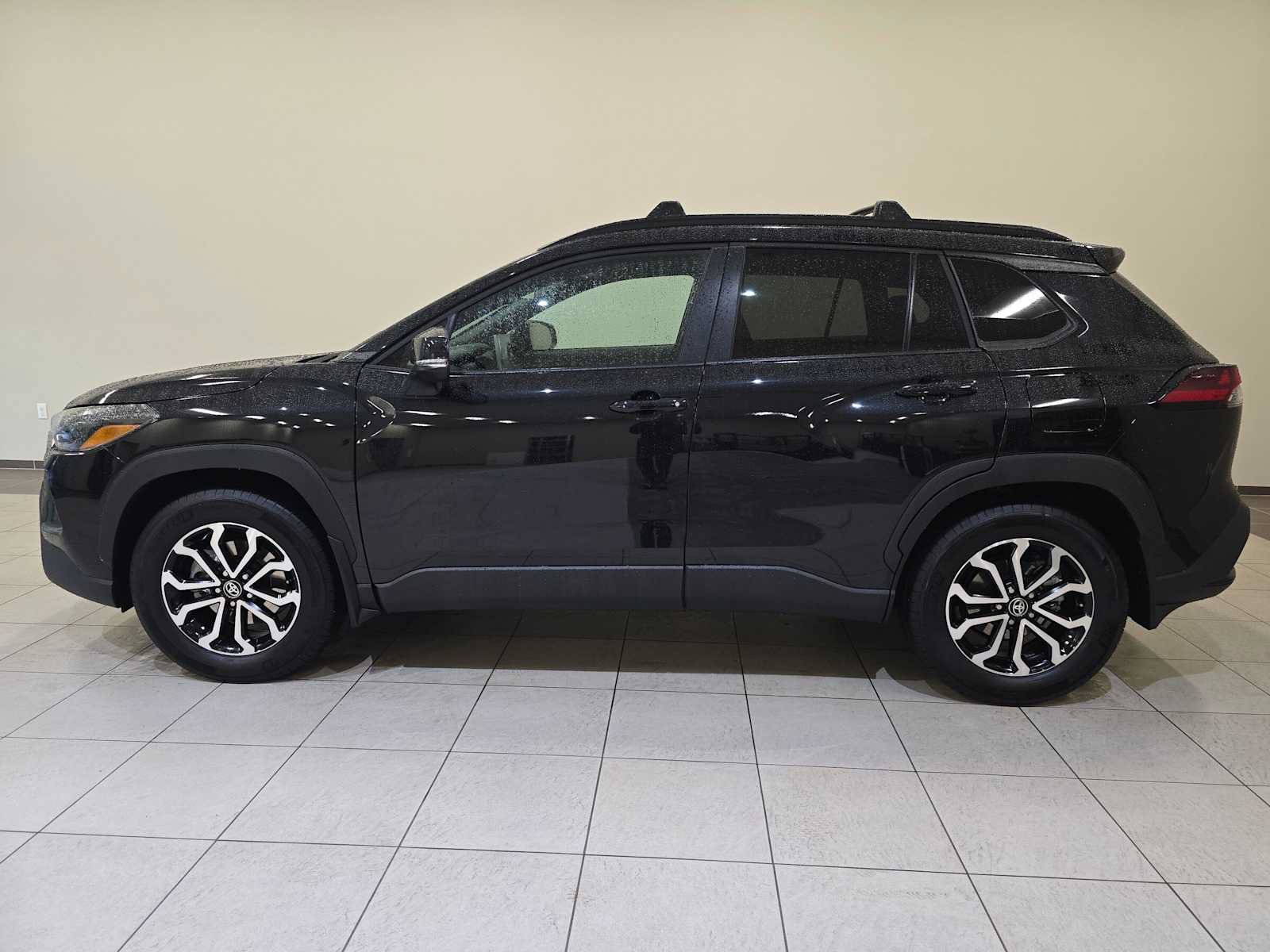 Certified 2026 Toyota Corolla Cross AWD Hybrid w/ Moonroof Package image 3