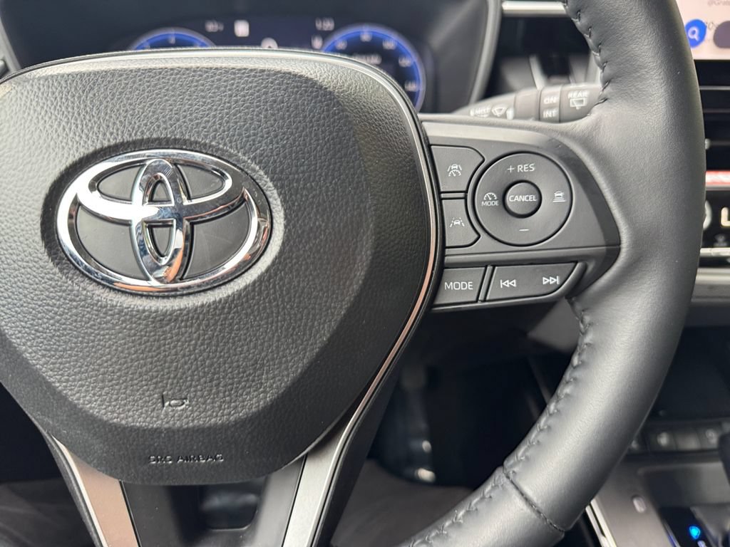Used 2026 Toyota Corolla Cross XLE w/ Convenience Package AWD/4WD image 30