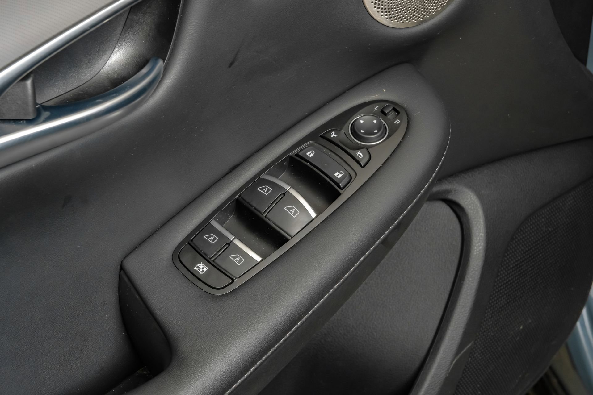 Used 2024 INFINITI QX50 Luxe image 44