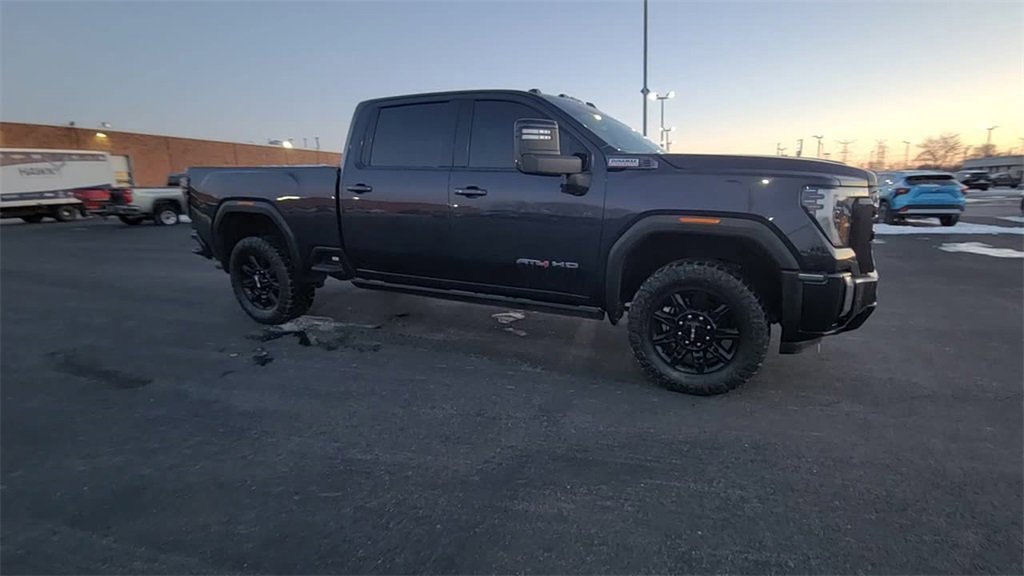 Used 2024 GMC Sierra 3500 AT4 w/ AT4 Premium Plus Package image 8