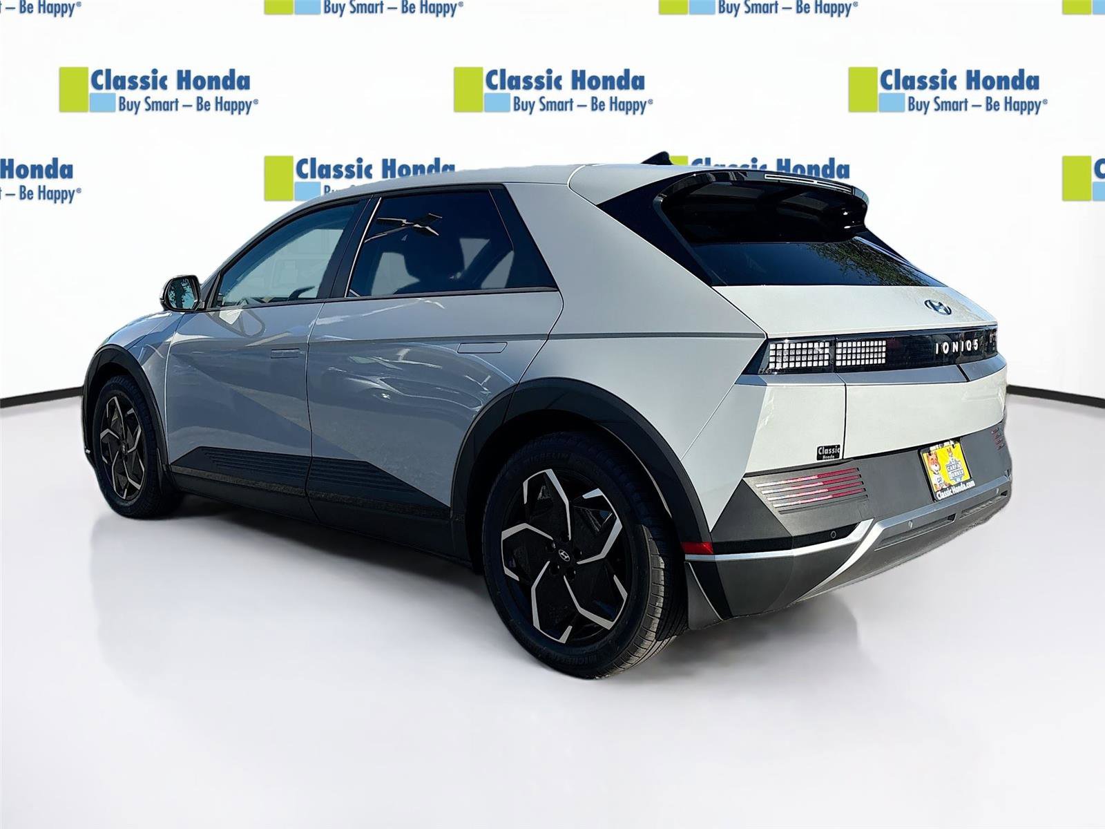 Used 2024 Hyundai Ioniq 5 SEL RWD image 5