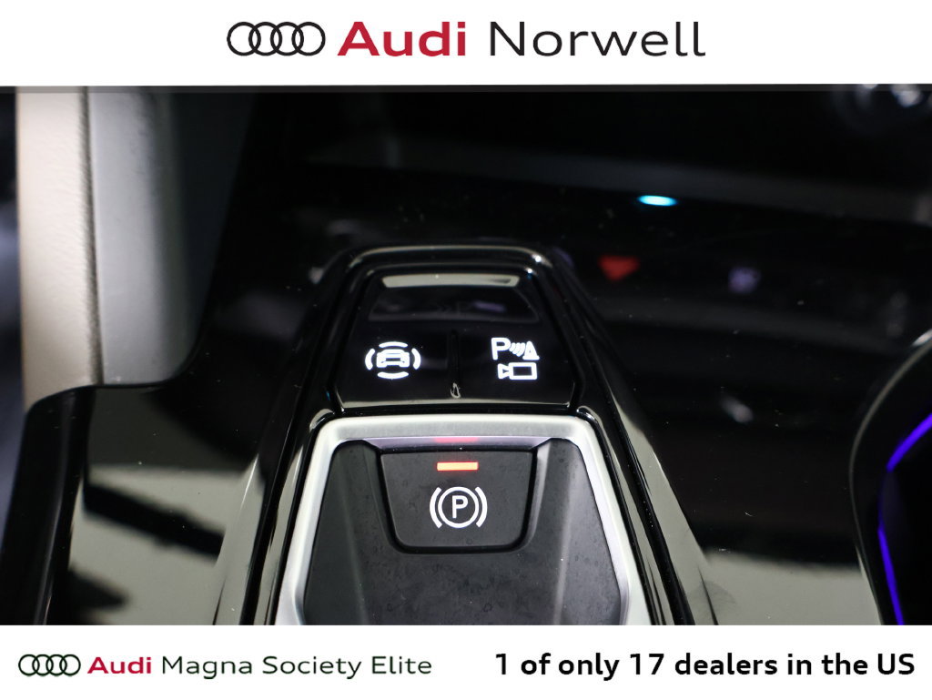 Certified 2025 Audi Q5 Premium w/ Convenience Package AWD/4WD image 5