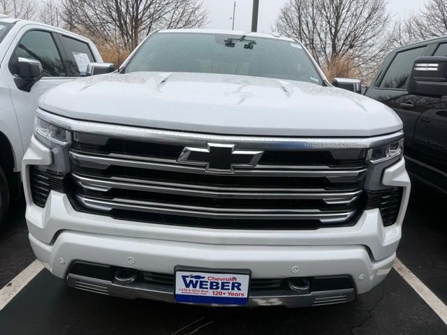 Used 2025 Chevrolet Silverado 1500 High Country image 2