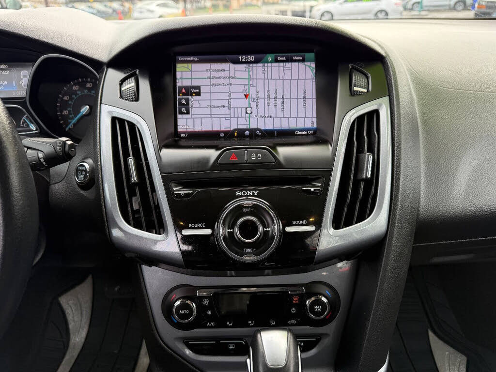 Used 2014 Ford Focus Titanium image 24