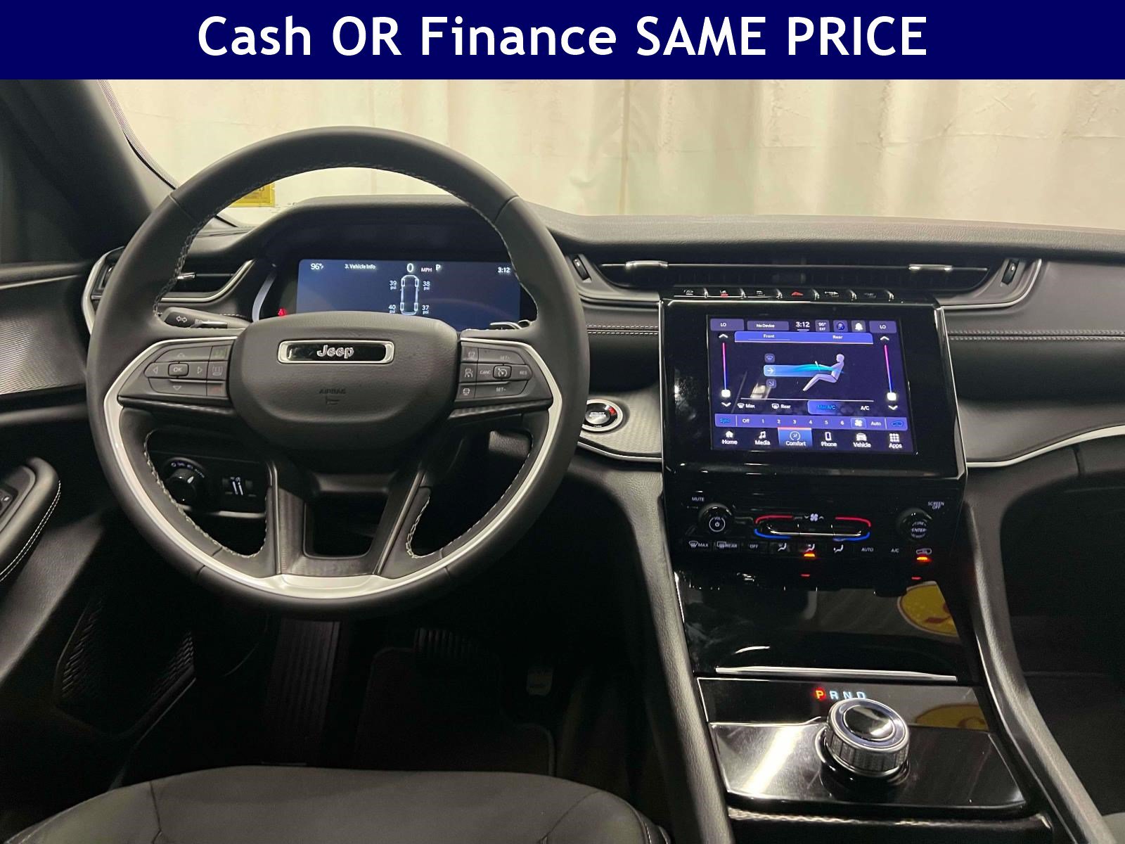 Used 2025 Jeep Grand Cherokee L Laredo AWD/4WD image 2