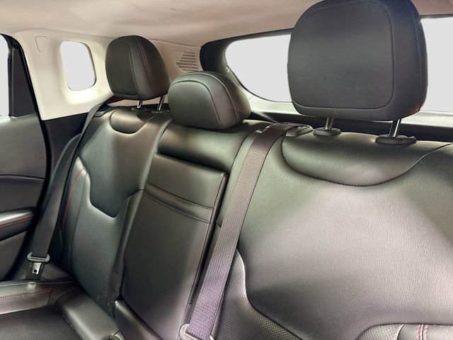 Used 2019 Jeep Compass Trailhawk w/ Leather Interior Group AWD/4WD image 27