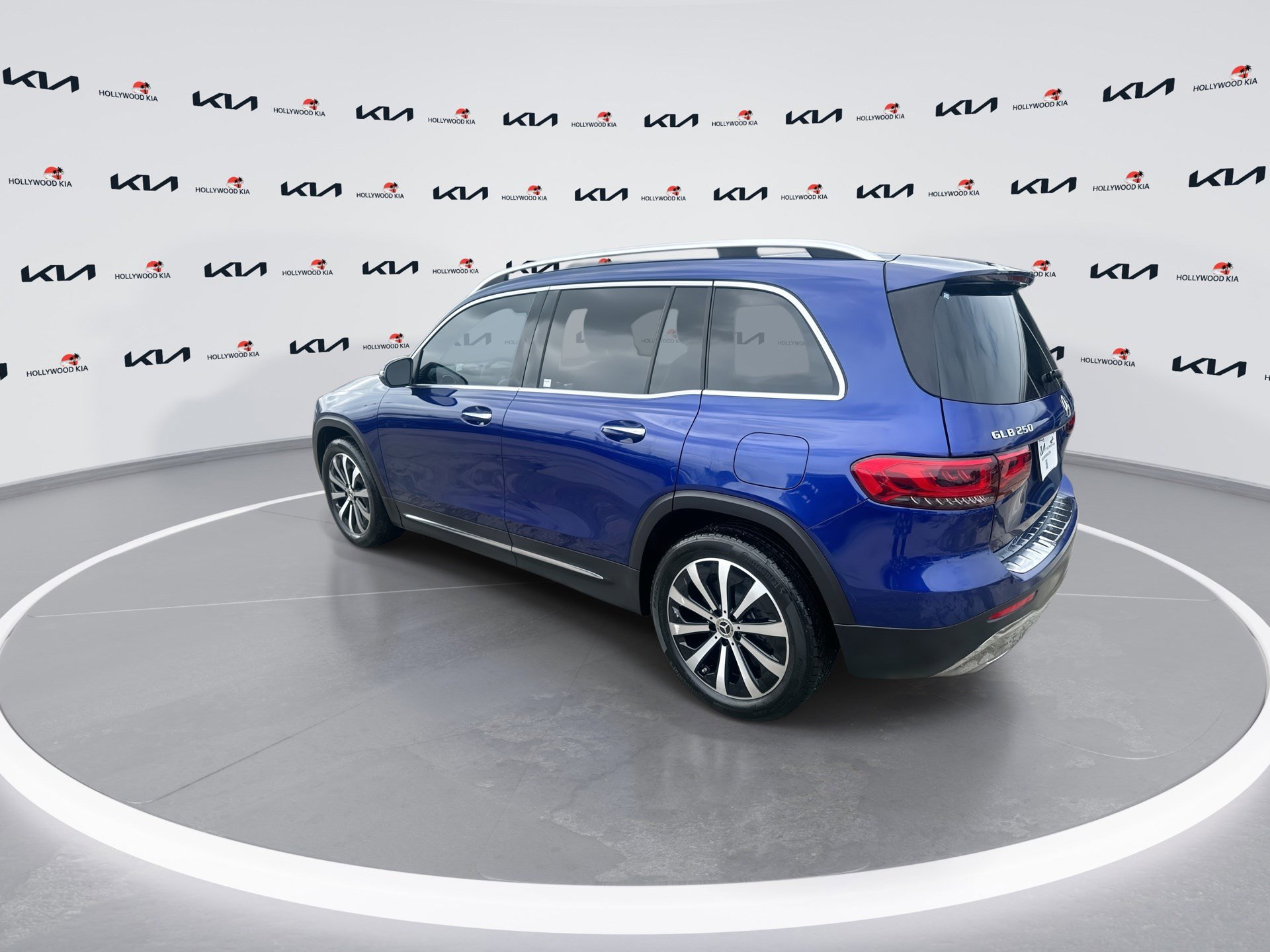 Used 2022 Mercedes-Benz GLB 250 image 6