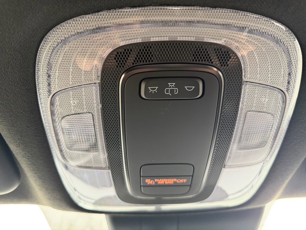 Used 2025 Hyundai Elantra Sport image 21