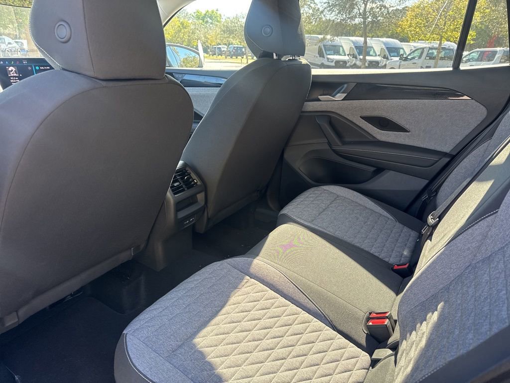 Used 2025 Volkswagen Tiguan S image 9