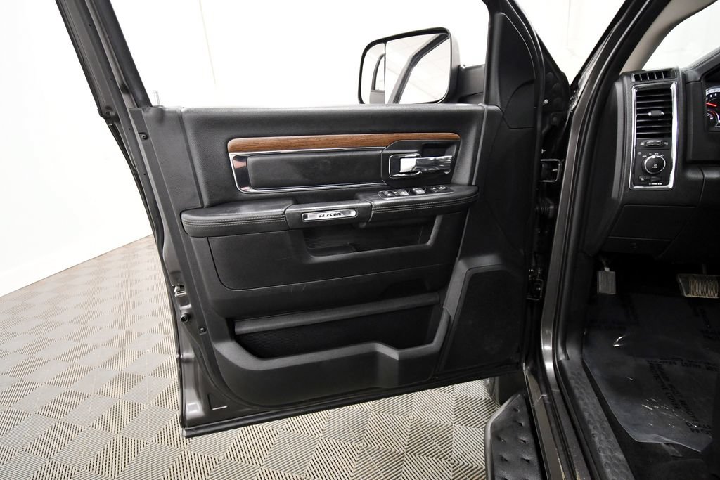 Used 2017 RAM 2500 Laramie w/ Sport Appearance Group AWD/4WD image 13