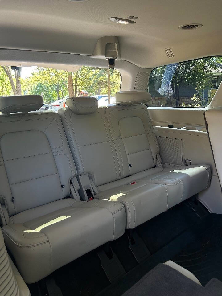 Used 2018 Lincoln Navigator Reserve w/ Technology Package image 22