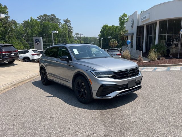 Used 2023 Volkswagen Tiguan SE R-Line