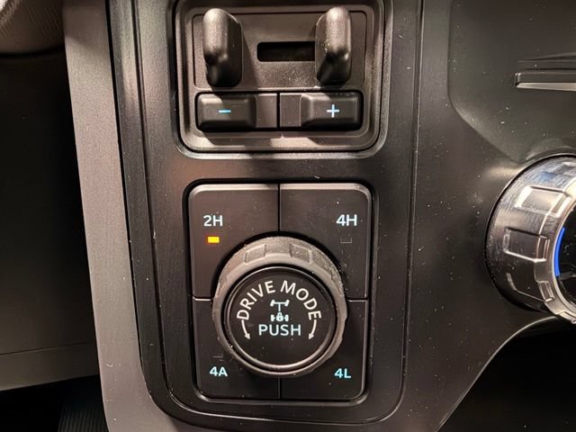 Used 2025 Ford F150 Lariat w/ Equipment Group 502A High AWD/4WD image 40