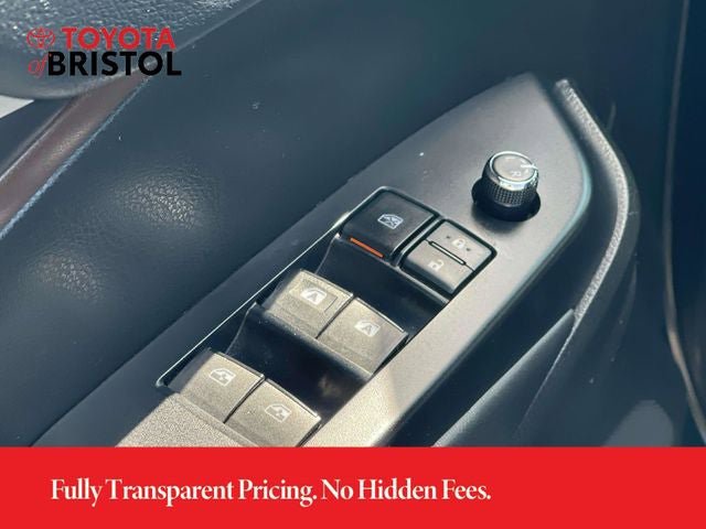 Used 2018 Toyota Highlander Plus AWD/4WD image 28